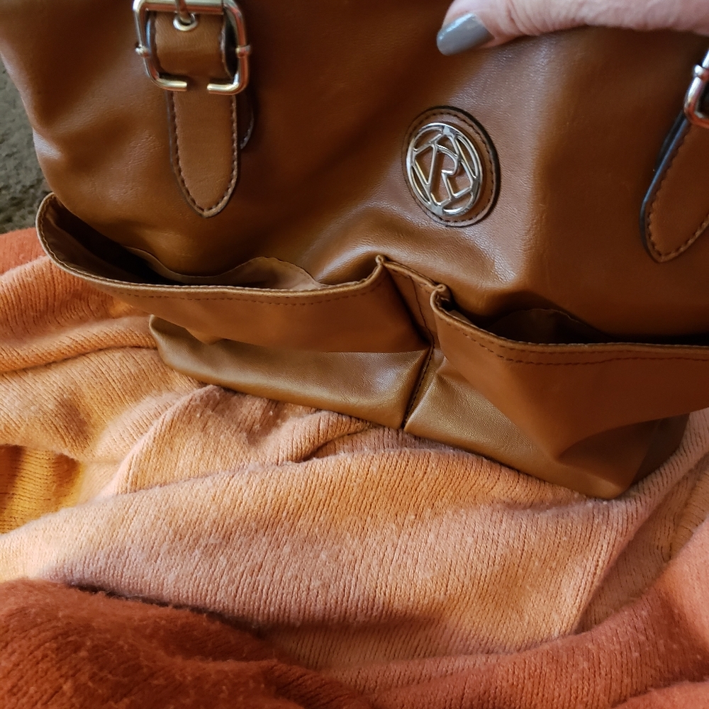 Relic Handbag - Picture 6 of 6